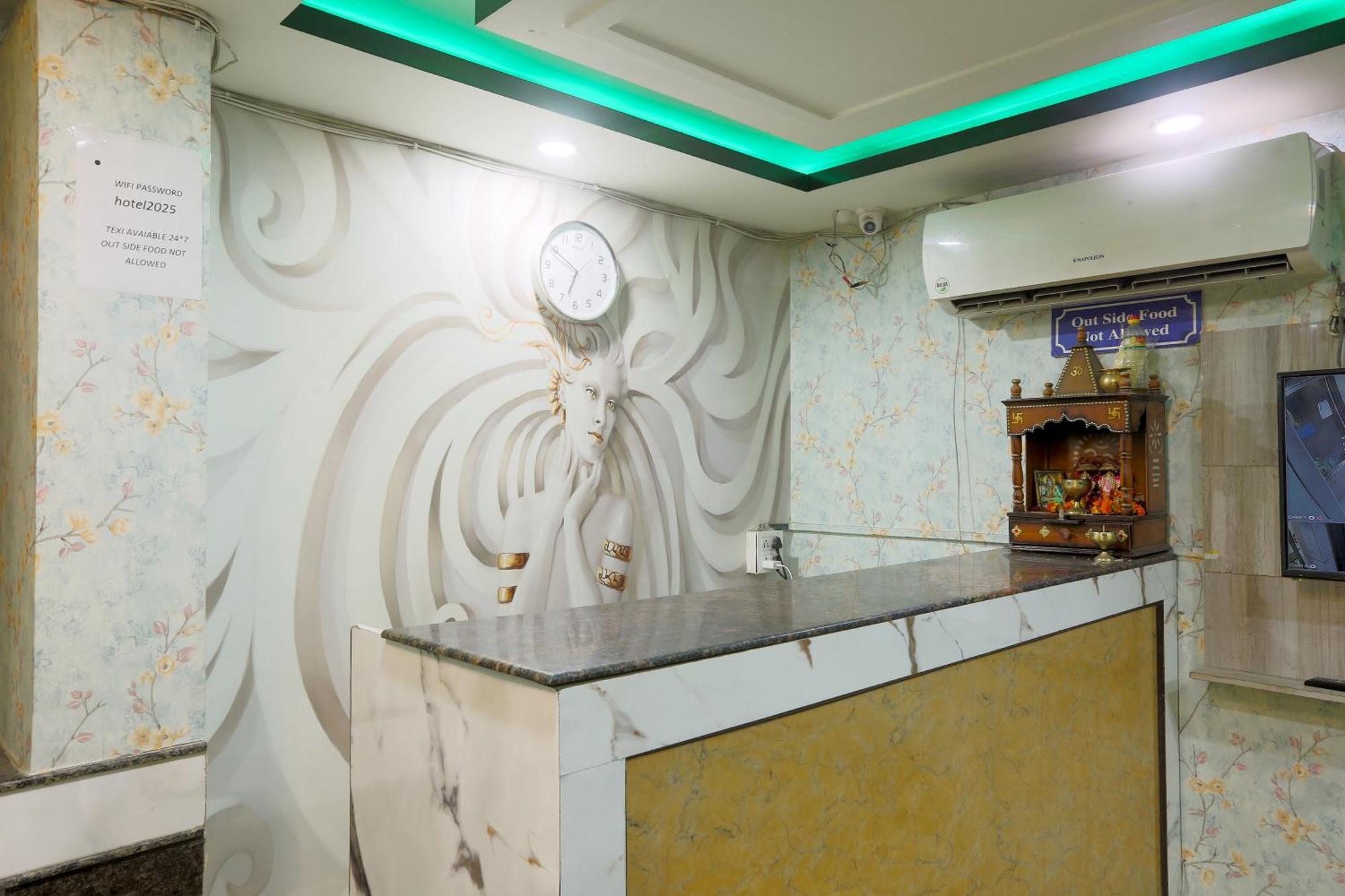 Hotel Triton Grand At Delhi Airport New Delhi Eksteriør bilde